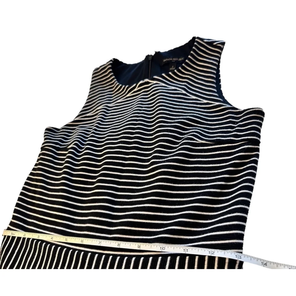 SOLD - Banana Republic Sheath Dress, Sleeveless Black & White Striped, size 2 - Picture 8 of 11